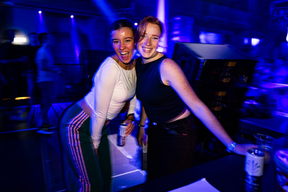 Loading... just a sec